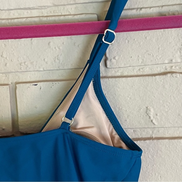 NEW Summersalt size 4 The Cinched one piece swimsuit Vacation Beach Resort Wear - Picture 8 of 11